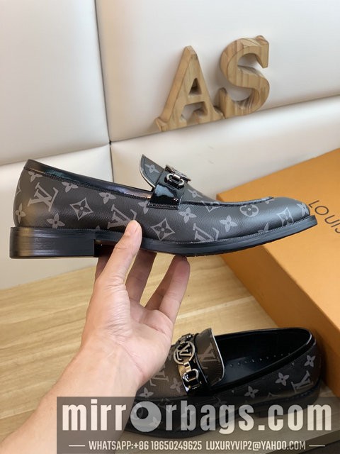 LV Replica Shoes LV SZ 38-44 22301300-1 2colors