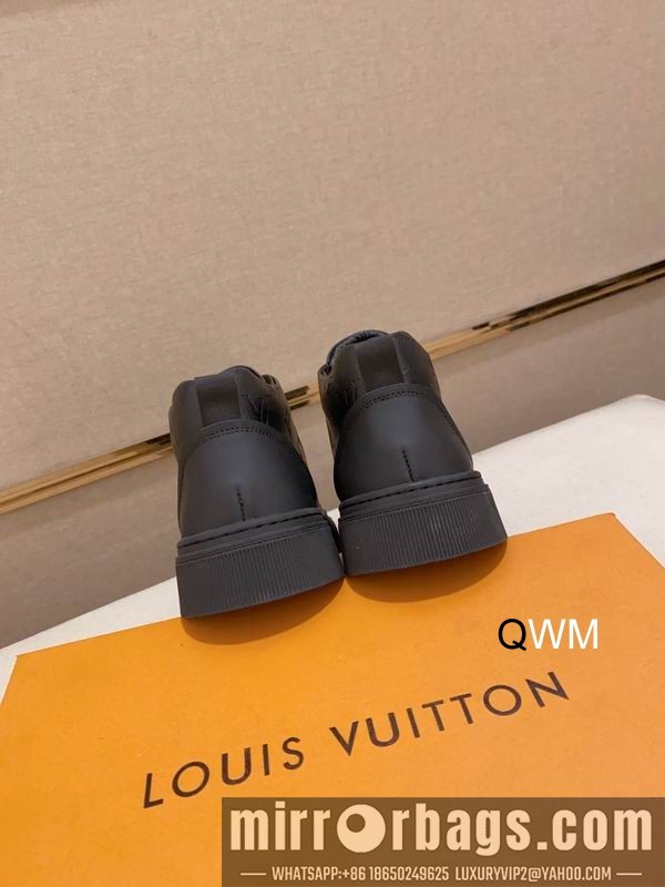 LV Replica Shoes LV colour sz38-45 WM1003