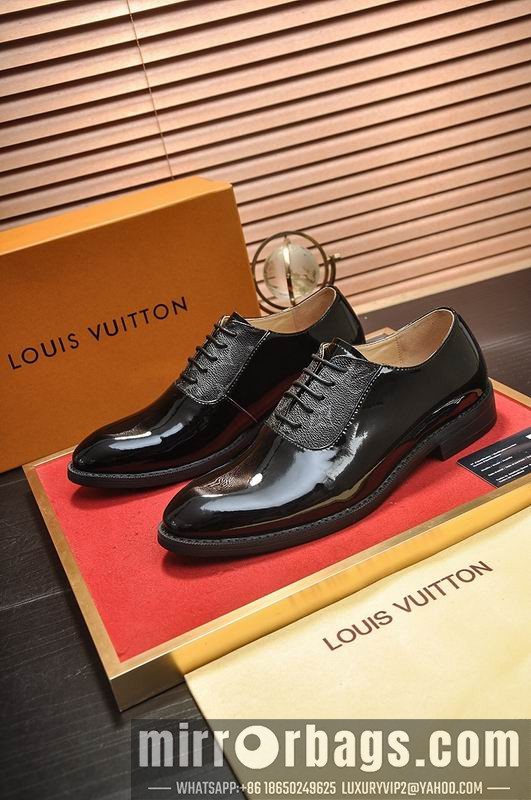 LV Replica Shoes LV sz38-45 mnf0359