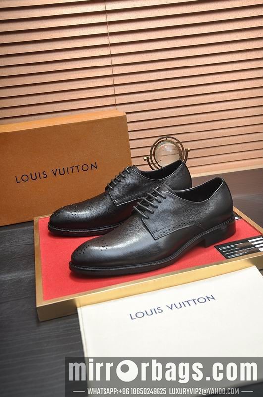 LV Replica Shoes LV sz38-45 mnf0611