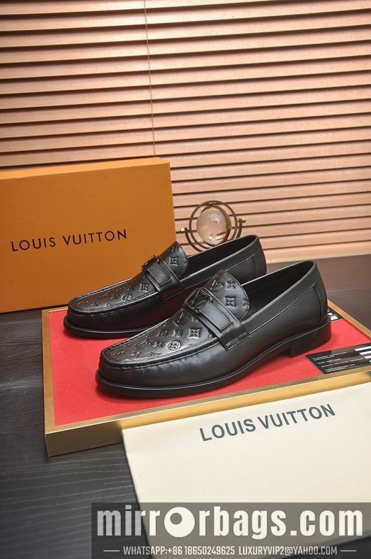 LV Replica Shoes LV sz38-45 mnf0558