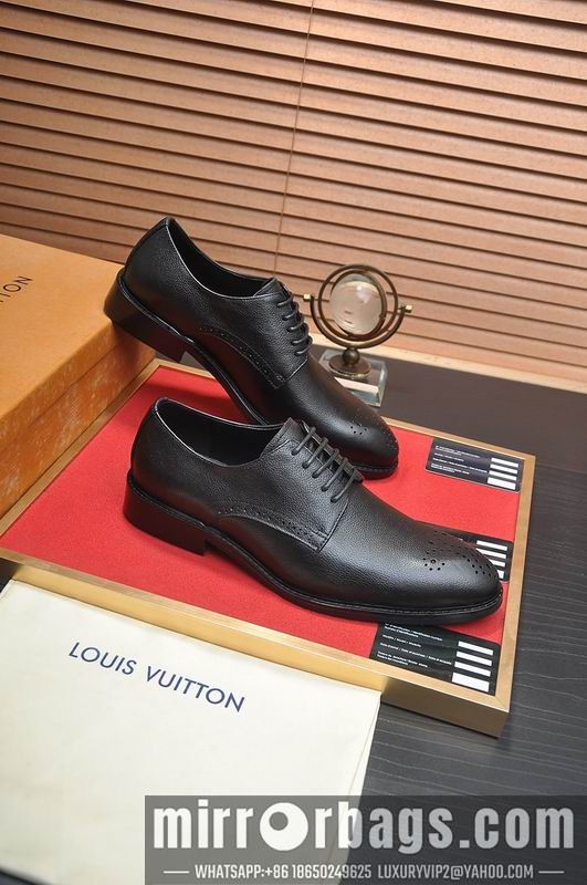 LV Replica Shoes LV sz38-45 mnf0611