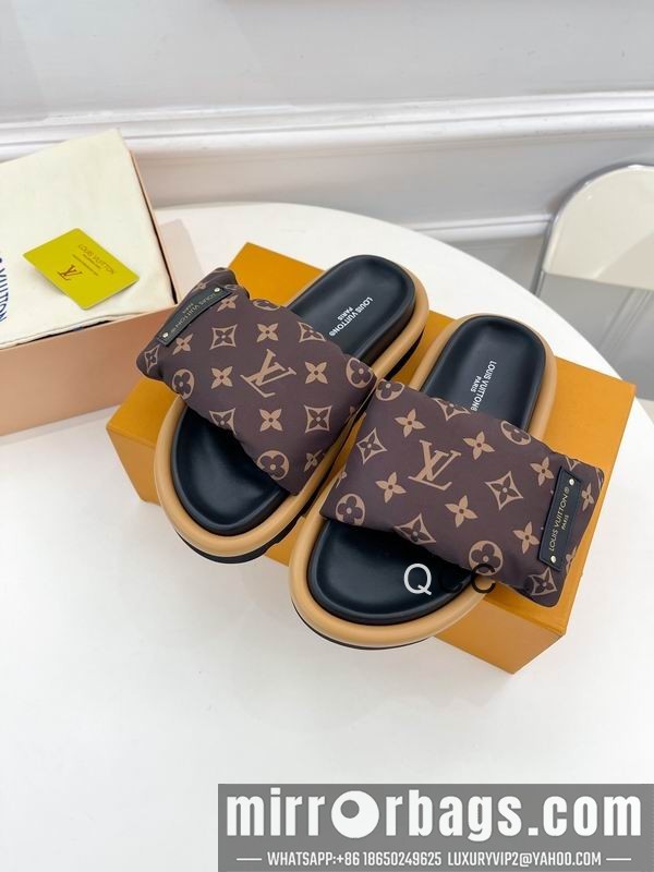 LV Replica Shoes LV sz35-44 XC0311