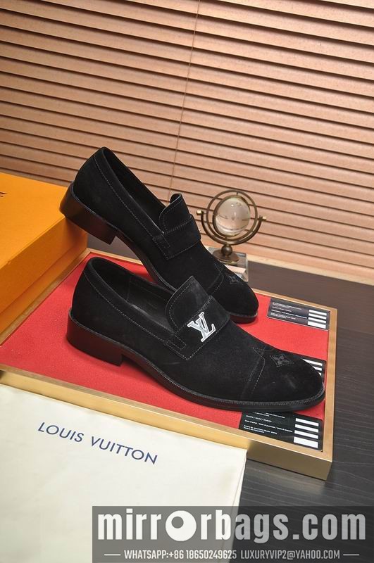 LV Replica Shoes LV sz38-45 mnf0661