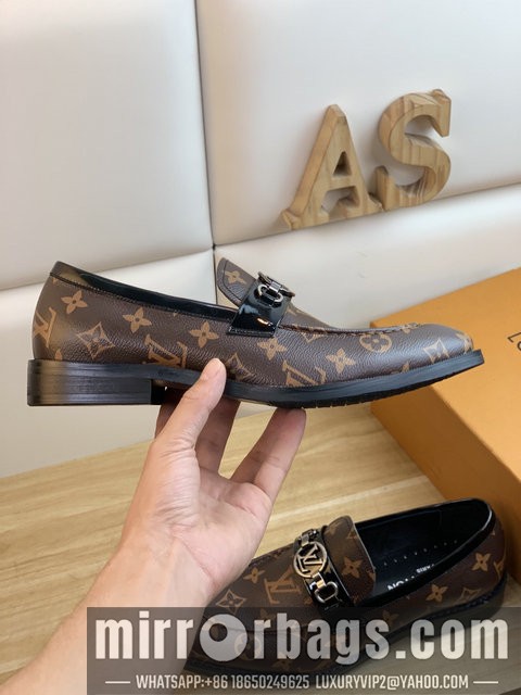 LV Replica Shoes LV SZ 38-44 22301300-1 2colors