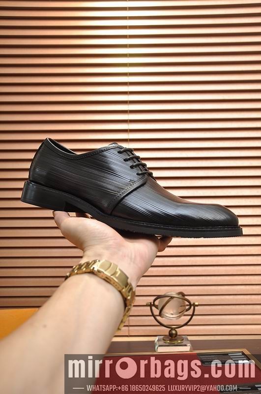 LV Replica Shoes LV sz38-45 mnf0569