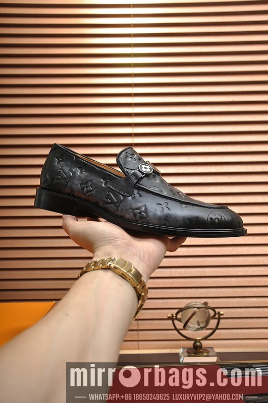 LV Replica Shoes22521239 SZ 38-44