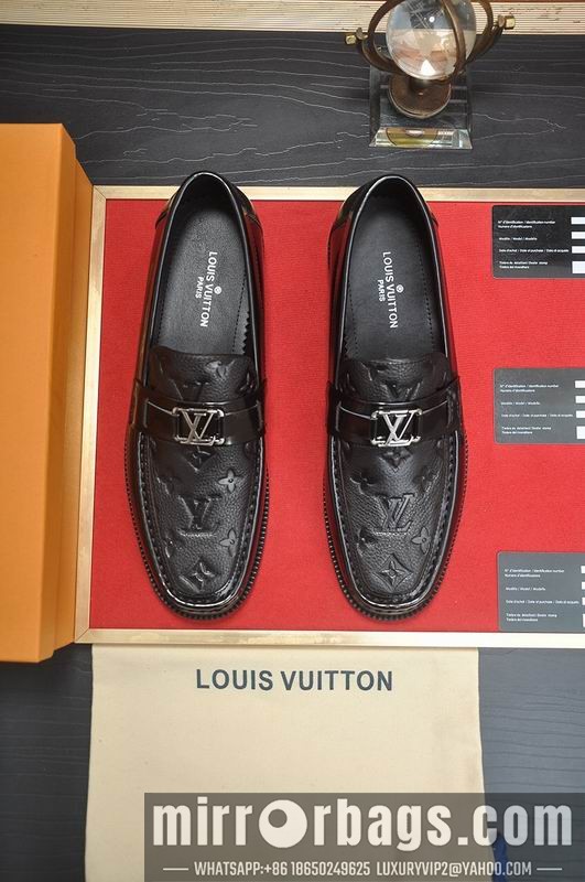 LV Replica Shoes LV sz38-45 mnf0560