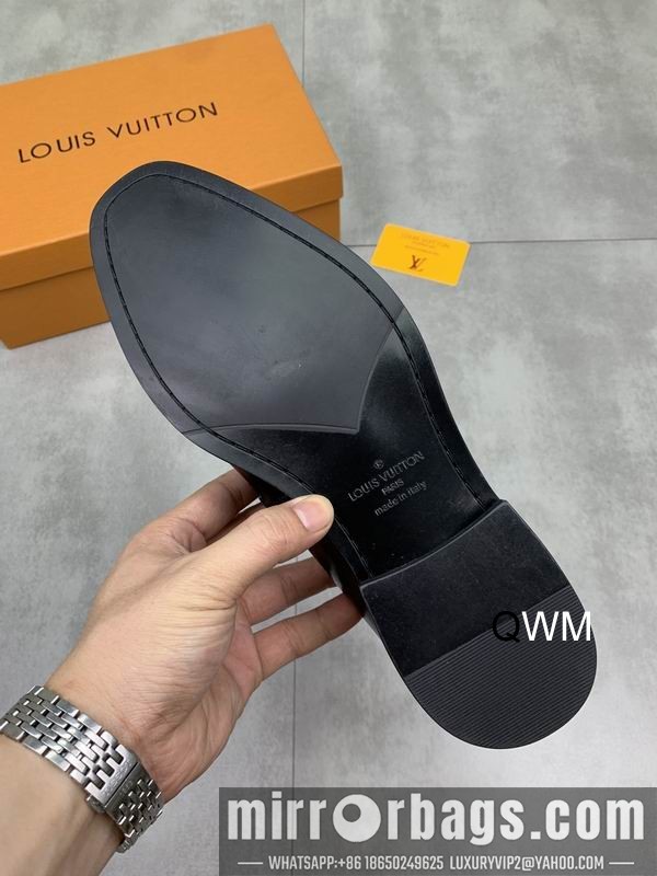 LV Replica Shoes LV colour sz38-45 WM0906