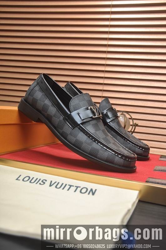 LV Replica Shoes LV sz38-45 mnf0562