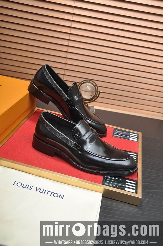 LV Replica Shoes LV sz38-45 mnf0557