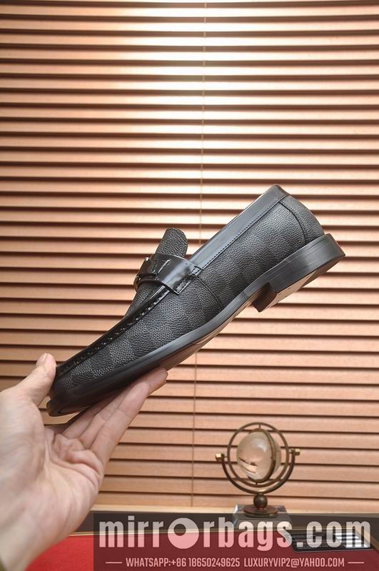 LV Replica Shoes LV sz38-45 mnf0562