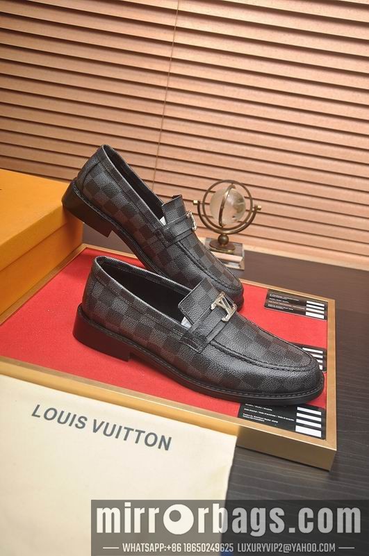 LV Replica Shoes LV sz38-45 mnf0415