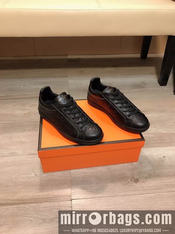 LV Replica Shoes LV sz38-44 mnf0309