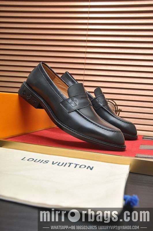 LV Replica Shoes LV sz38-45 mnf0731