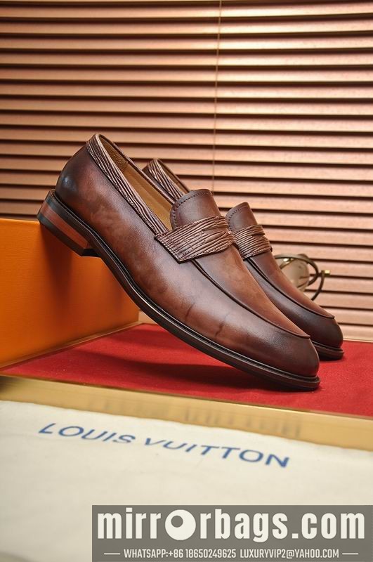 LV Replica Shoes LV sz38-45 mnf0509