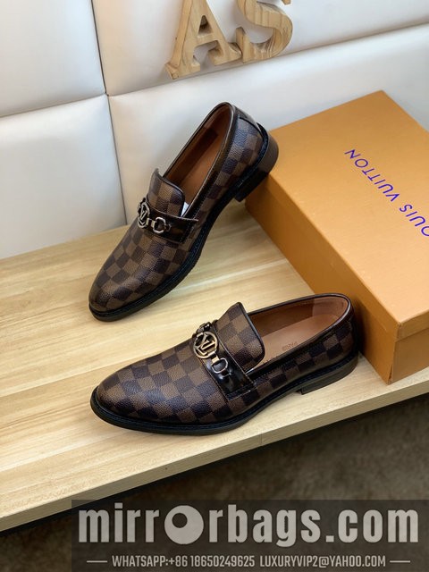 LV Replica Shoes LV SZ 38-44 22301302-3 2colors