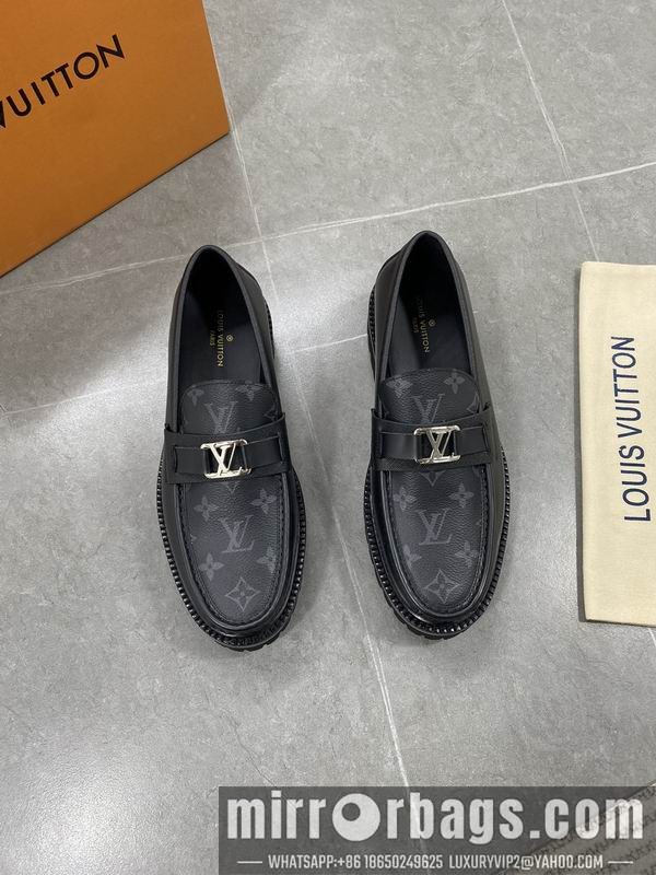 LV Replica Shoes LV sz38-45 mnf0153