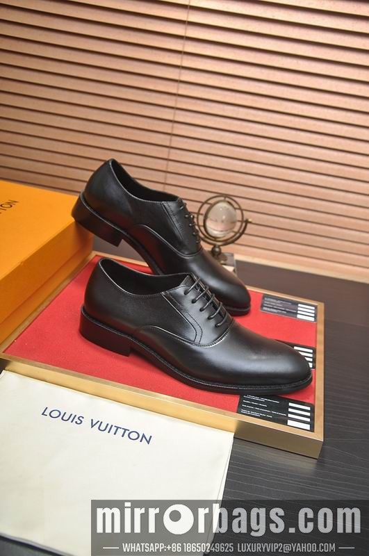 LV Replica Shoes LV sz38-45 mnf0665