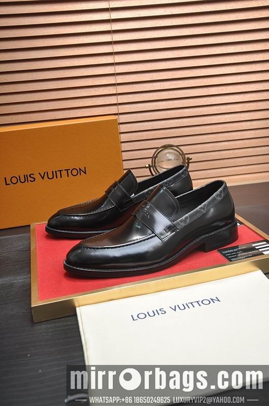 LV Replica Shoes LV sz38-45 mnf0554