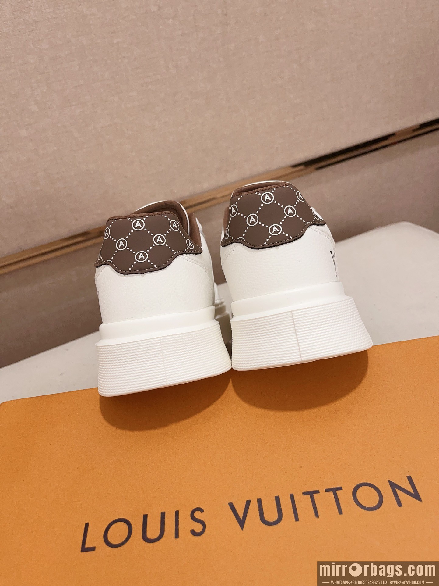 LV Replica Shoes LV sz38-44 hnh1209