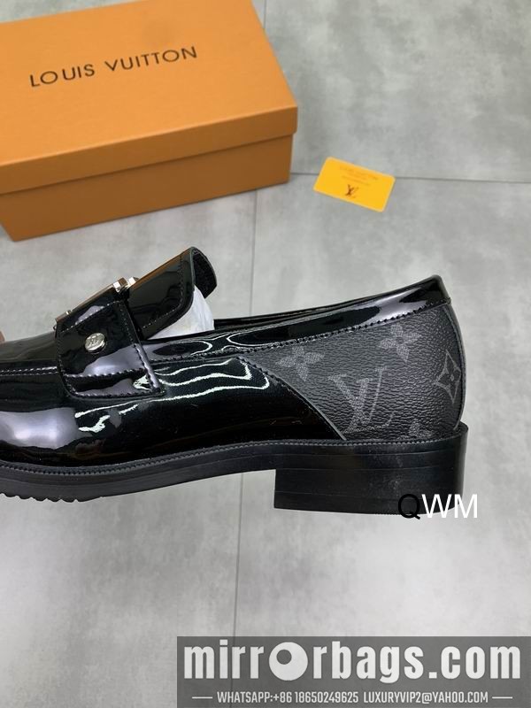 LV Replica Shoes LV colour sz38-45 WM0908