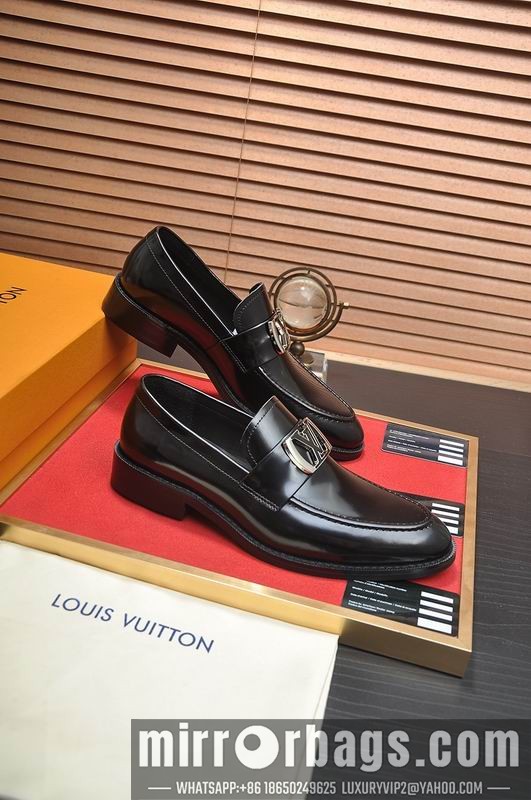 LV Replica Shoes LV sz38-45 mnf0553