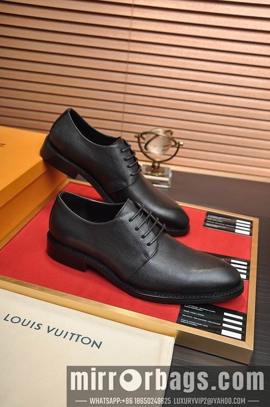 LV Replica Shoes LV sz38-45 mnf0570