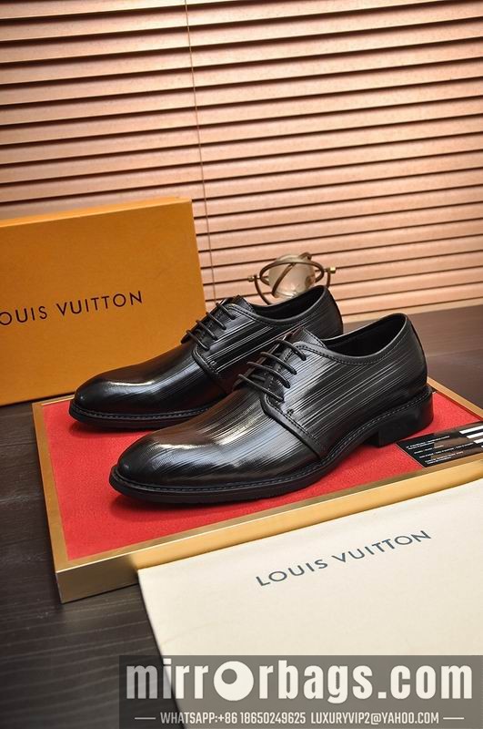 LV Replica Shoes LV sz38-45 mnf0569