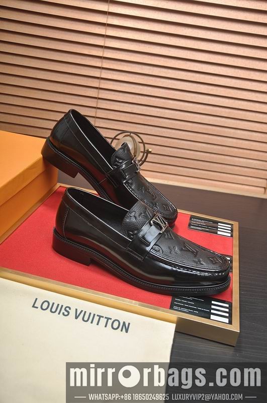 LV Replica Shoes LV sz38-45 mnf0560