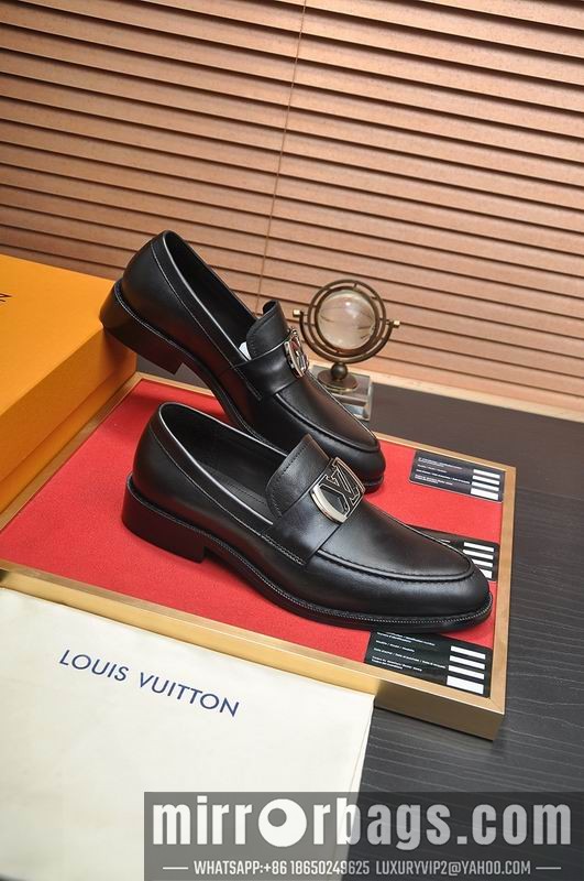 LV Replica Shoes LV sz38-45 mnf0553