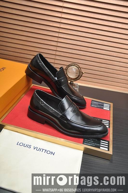 LV Replica Shoes LV sz38-45 mnf0554