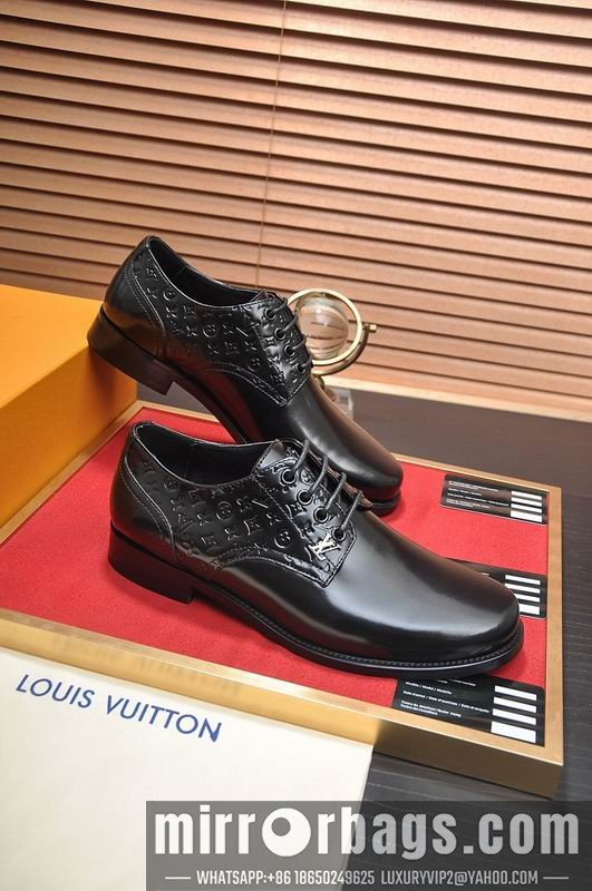 LV Replica Shoes LV sz38-45 mnf0411