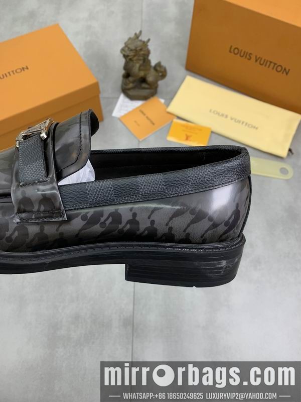 LV Replica Shoes LV sz38-45 mnf403