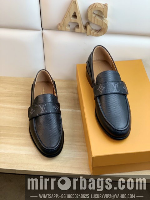 LV Replica Shoes LV SZ 38-44 22301304