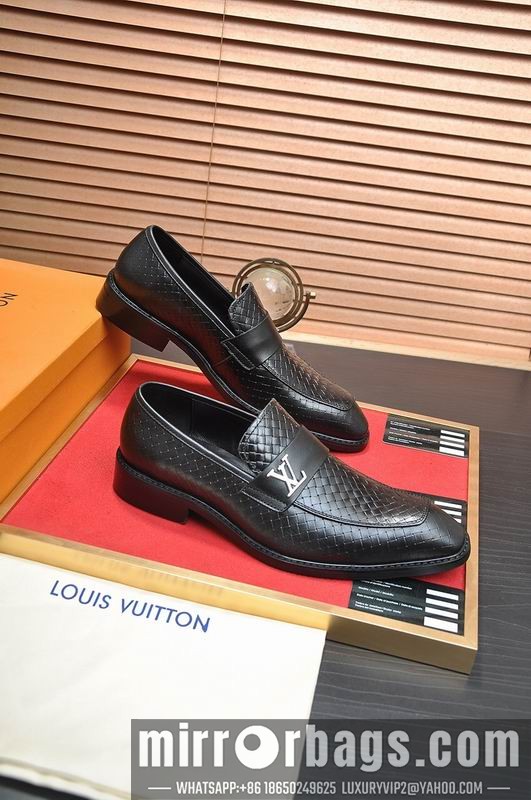 LV Replica Shoes LV sz38-45 mnf0745