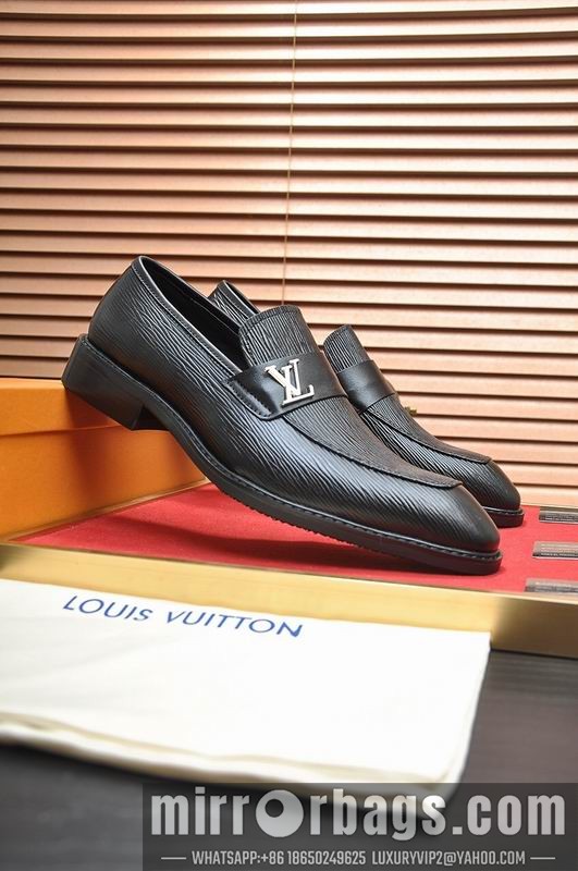 LV Replica Shoes LV sz38-45 mnf0746