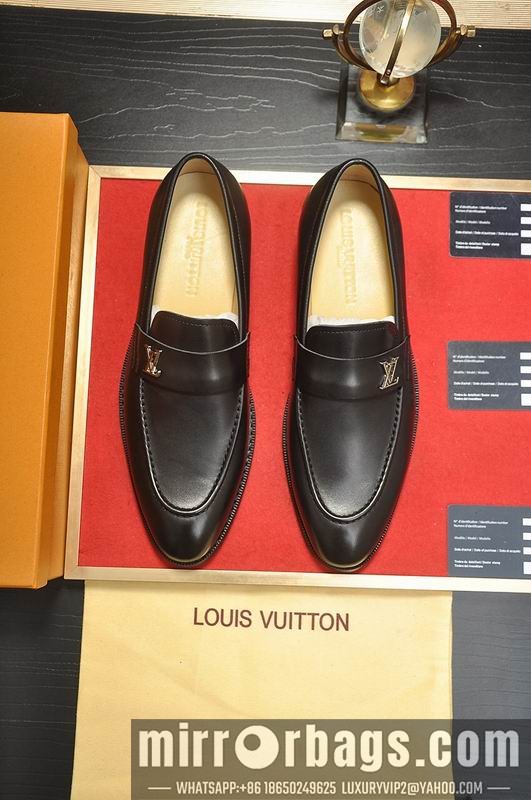 LV Replica Shoes LV sz38-45 mnf0360