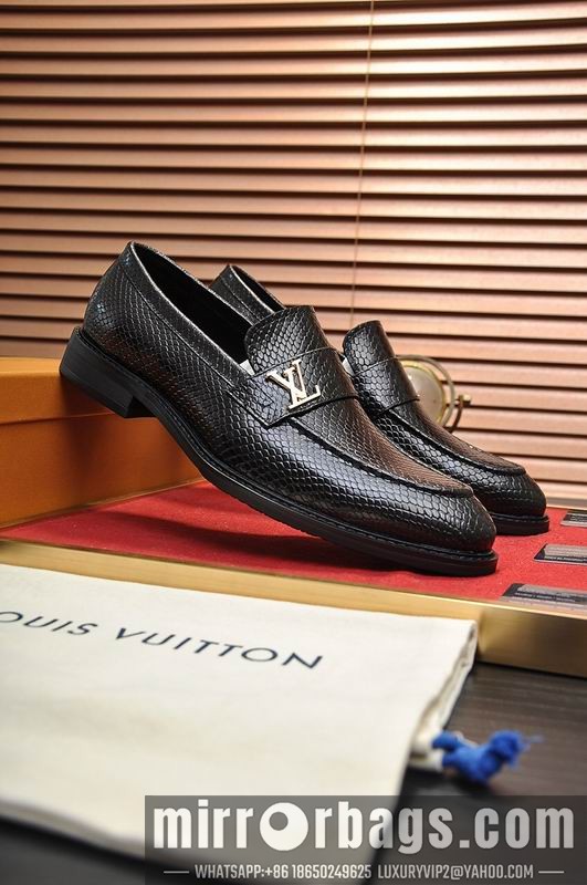 LV Replica Shoes LV sz38-45 mnf0375