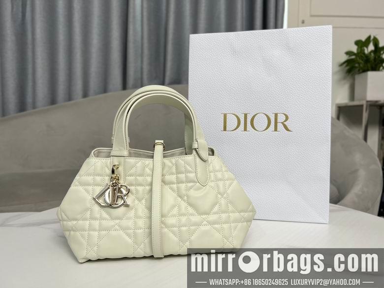 Dior Replica Bags 9282 23X15X15cm YG 1