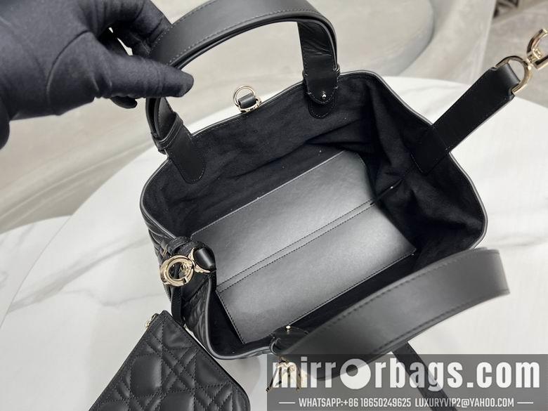 Dior Replica Bags 9282 23X15X15cm YG 4