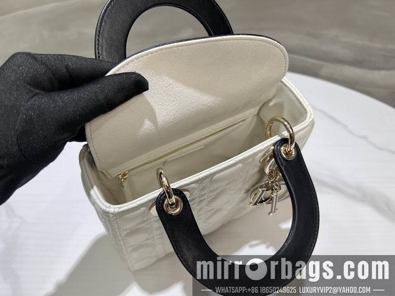 Dior Replica Bags 20X17X8cm 111903 YG 1