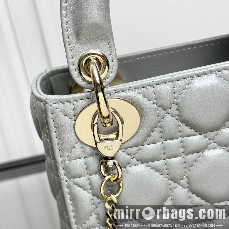 Dior Replica Bags 0503 17X15X7cm YG 5