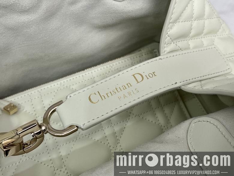 Dior Replica Bags 9282 23X15X15cm YG 1