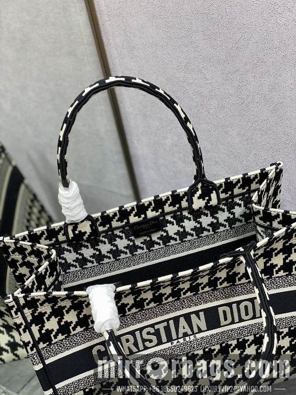 Dior Replica Bags 8001 36X18X28cm YG 7