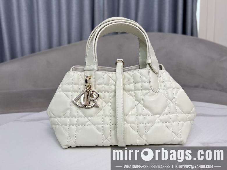 Dior Replica Bags 9282 23X15X15cm YG 1