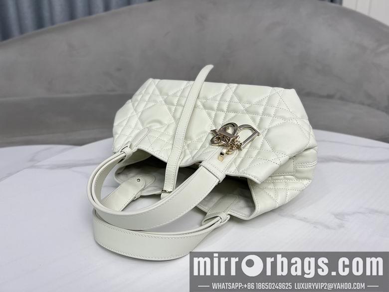 Dior Replica Bags 9282 23X15X15cm YG 1