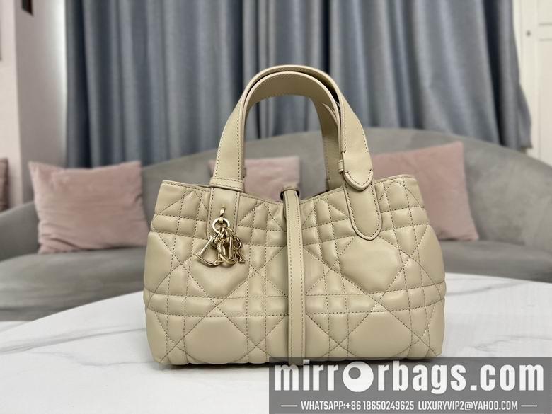 Dior Replica Bags 9282 23X15X15cm YG 2