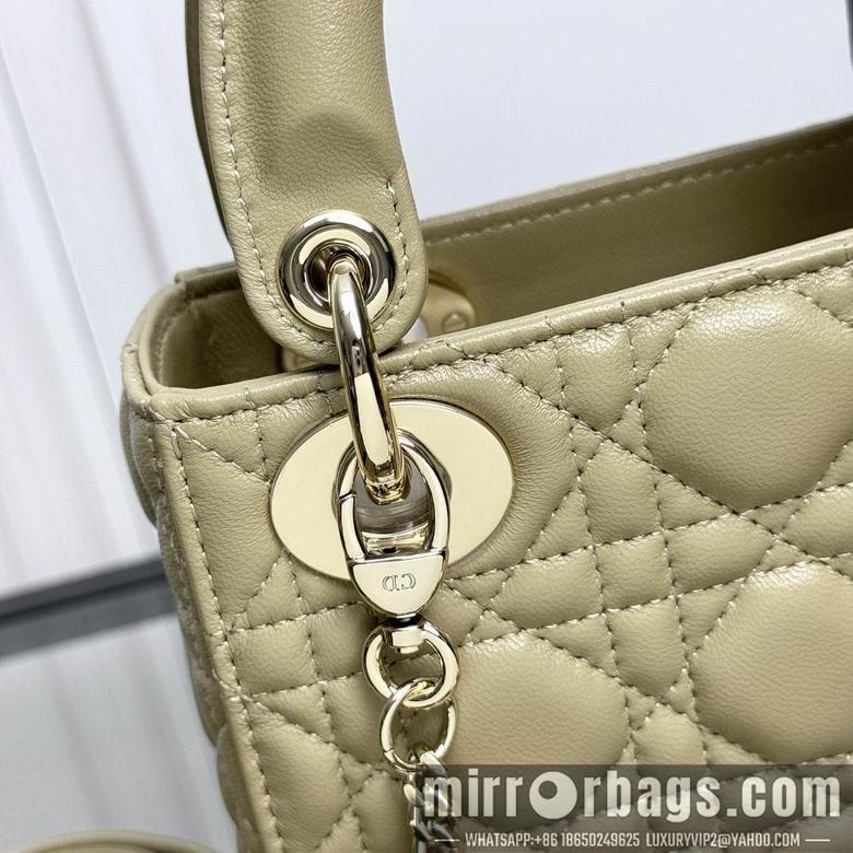 Dior Replica Bags 0503 17X15X7cm YG 3