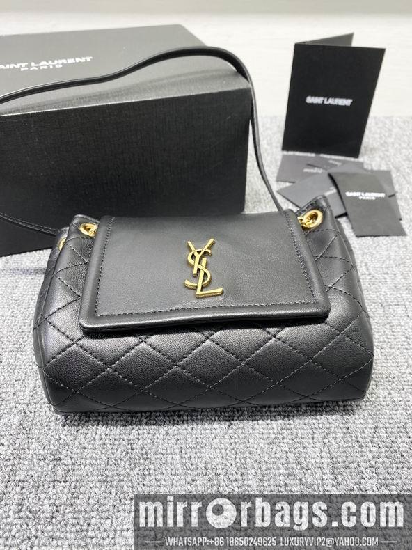 YSL Replica Bags 672838  18x13x6 cm mt